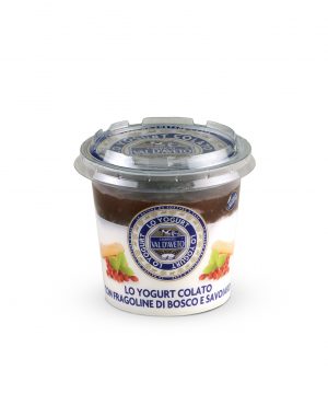 “Yogurt Colato con Fragoline di Bosco e Savoiardi”